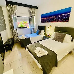 https://hostal-lleida.catalonia-hotels.com